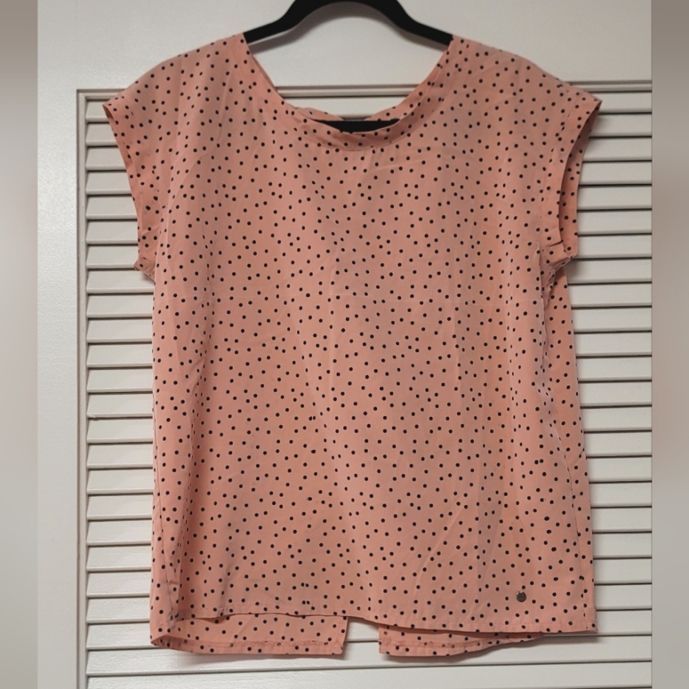 Abercrombie & Fitch - Pink & Black Polka-Dot Top With Keyhole Back Detail
